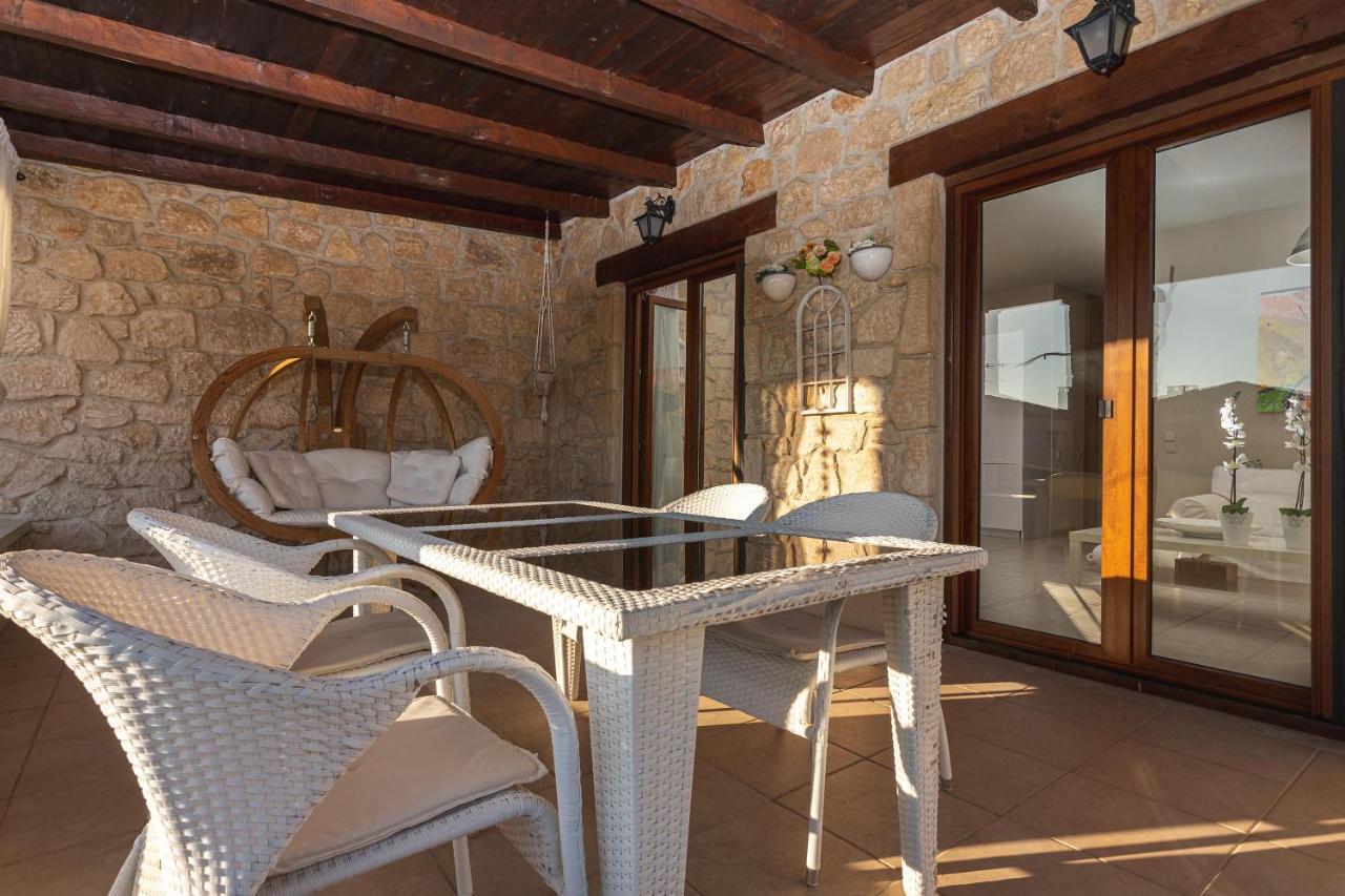Pure White Suite Elani Siviri Exterior foto